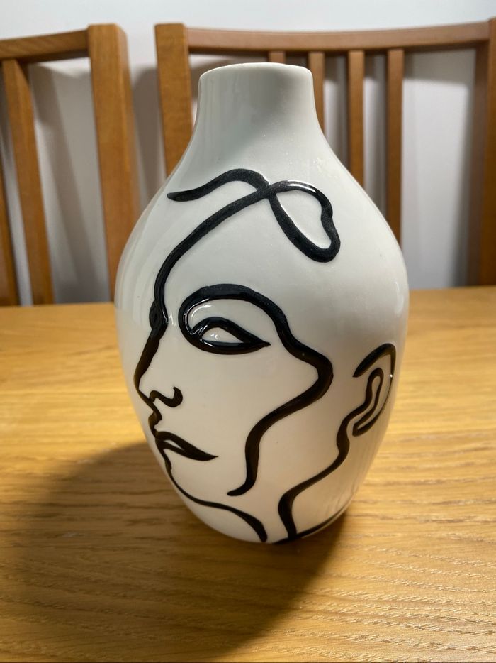 Petit vase blanc motif visage - photo numéro 2