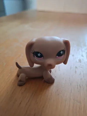 Petshop rare teckel Littlest Pet Shop LPS Hasbro #932 Teckel beige et rose aux yeux étoilés - 2006
