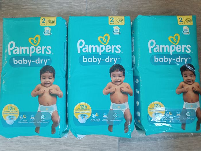Couches Pampers Baby dry taille 2