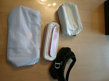 LOT DE 4 POCHETTES DIOR PARFUMS