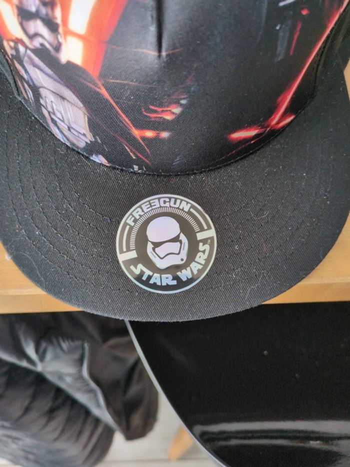 Lot de 43 casquettes enfants licence - photo numéro 6