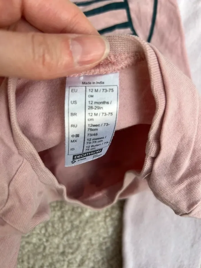 Lot - Ensemble rose : pantalon et haut à manches courtes - 12 mois - Obaibi et Décathlon - photo numéro 4