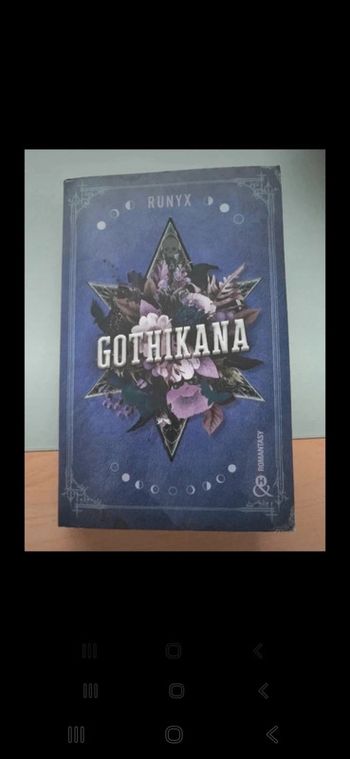Livre 📖 Gothikana de Runyx