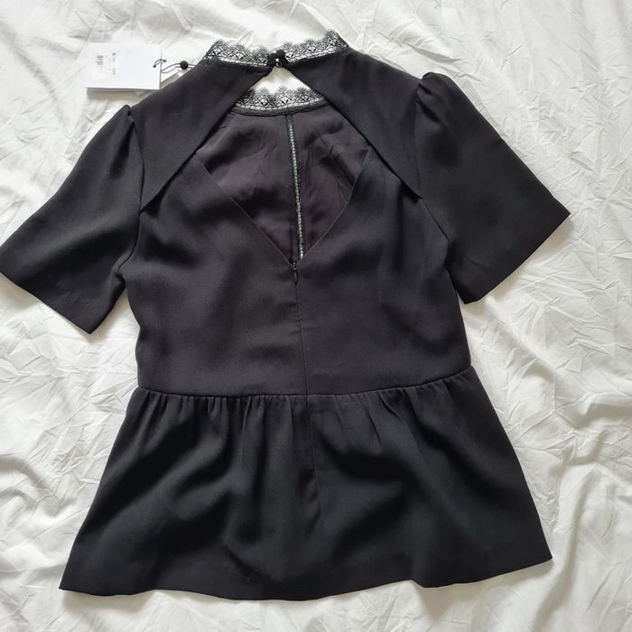 Blouse manches courtes dos nu 🖤 - photo numéro 3