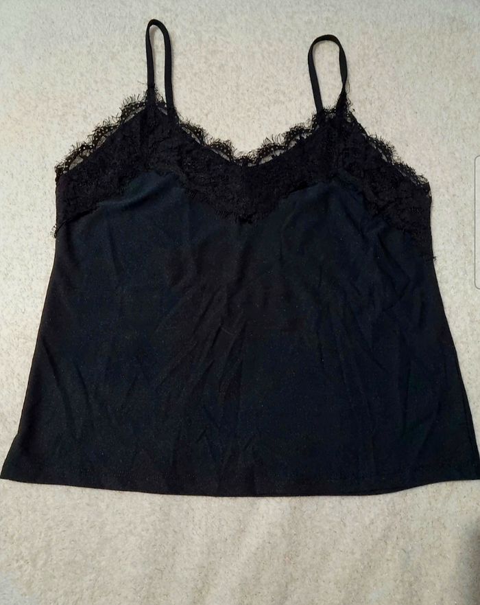 Débardeur  à dentelle noir