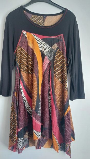Tunique orange et noire
