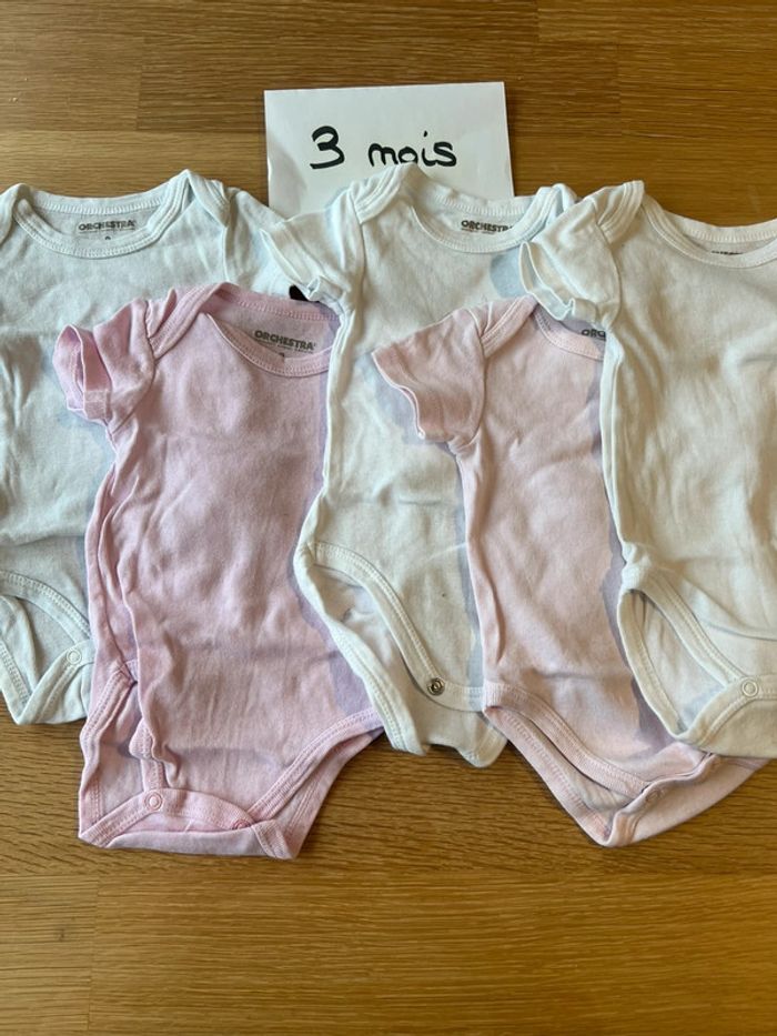 Lot de 6 bodys 3 mois orchestra