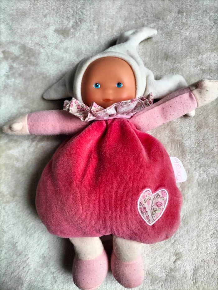 Poupée corolle