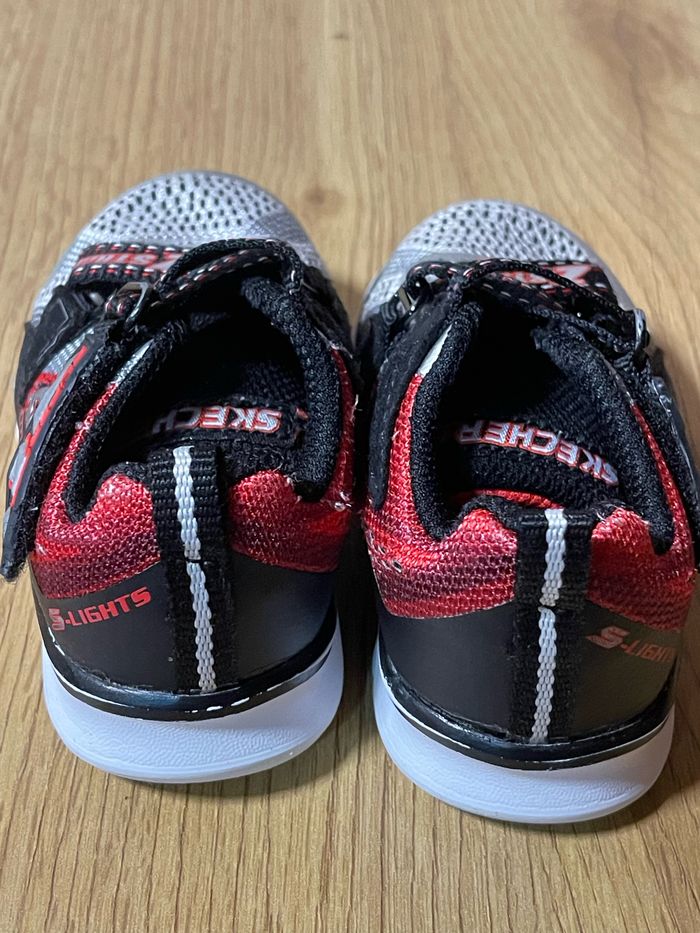 Basket garçon pointure 21 - photo numéro 2