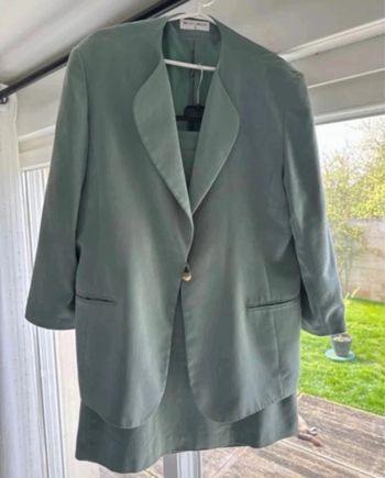 Ensemble tailleur jupe et veste