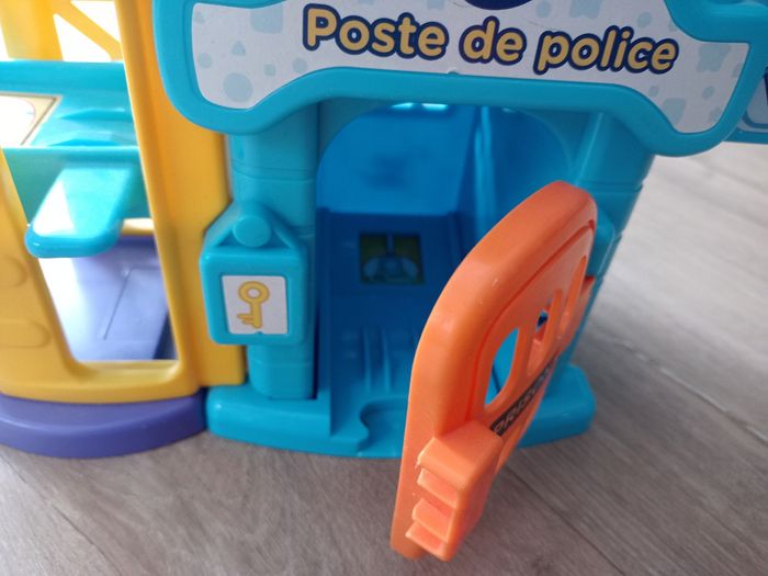 Poste de police Tut Tut Bolides - photo numéro 2