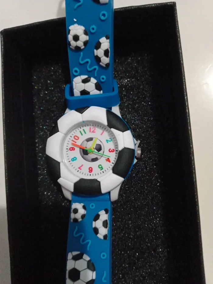 Montre ronde motifs ballon de foot - photo numéro 5