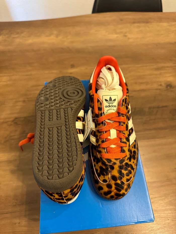 Adidas Samba OG léopard Rouge  Taille 40 - photo numéro 3