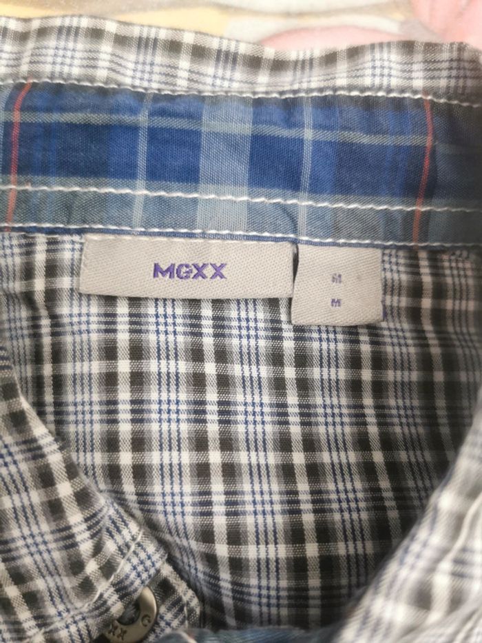 Chemise MEXX t. 110-116 - photo numéro 2