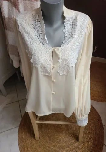 Belle blouse vintage 42