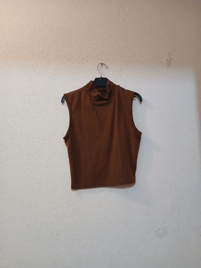 Top court femme basic marron " shein" taille xs