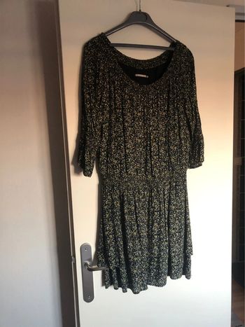 Robe Elora