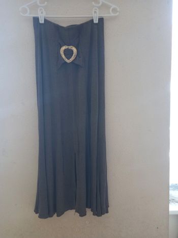 Longue jupe évasée avec cœur Taille : 38