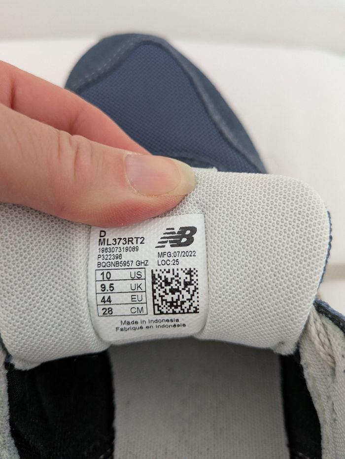 Baskets New Balance taille 44 - photo numéro 9