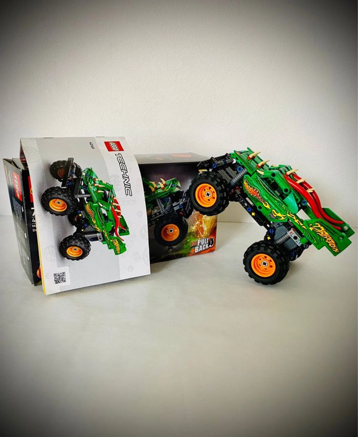 LEGO Technic 42149 - Monster Jam Dragon - Complet avec boîte et Notice - Set 2 en 1 a Retrofriction - photo numéro 7