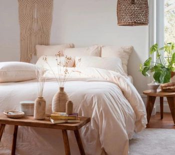 Magnifique parure de lit en coton lavé beige crème vanille neuve