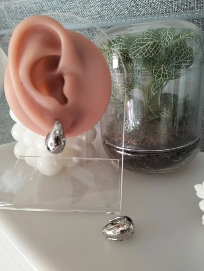 Petites créoles goutte fantaisie argentées étoiles en strass - photo numéro 9