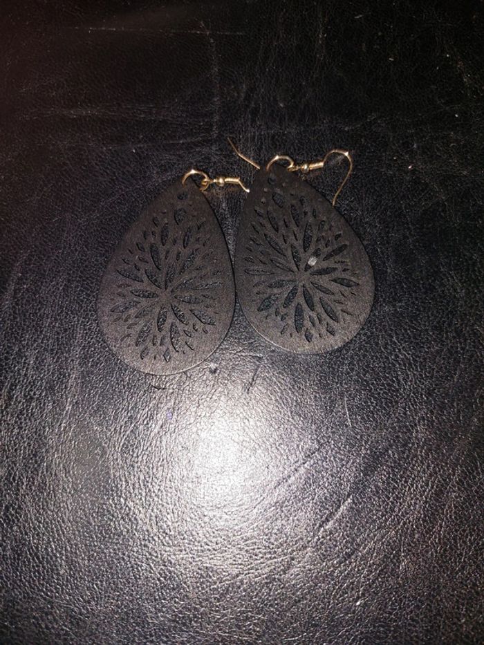 Boucle d'oreille - photo numéro 2