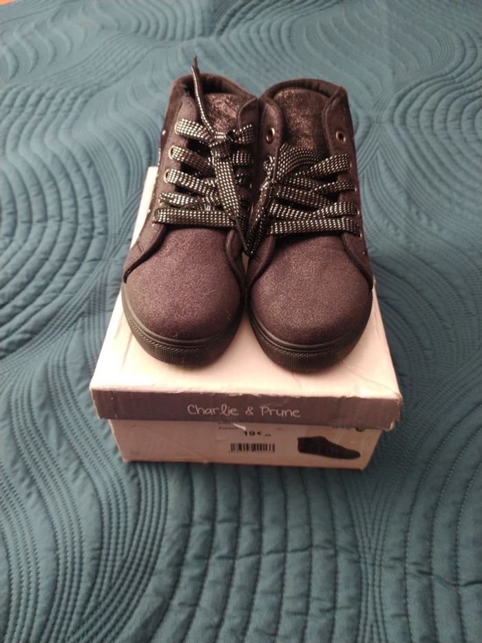 Botine noir P 30 neuf - photo numéro 2