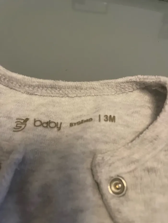 2 pyjamas 3mois - photo numéro 5