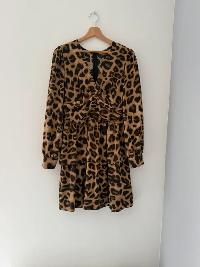 Robe fluide motif léopard taille m neuve - photo numéro 2