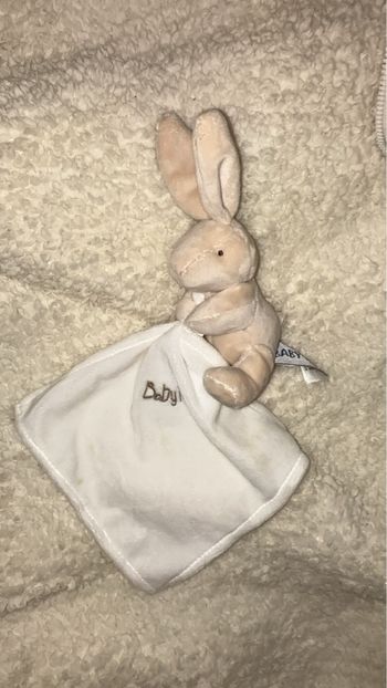 Doudou lapin neuf 