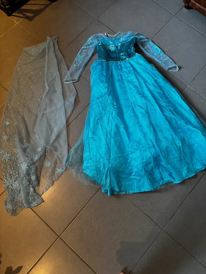 Robe de princesse - Cesar / Type Reine des Neiges / Elsa - 8/10 ans - photo numéro 3