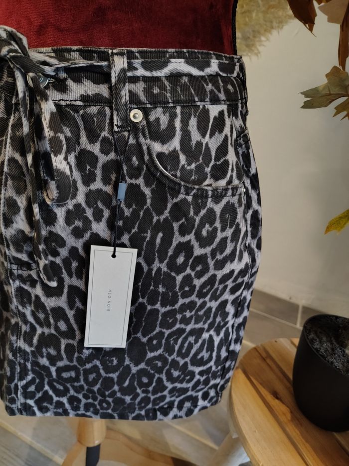 Jupe neo noir femme 🎀 38 - photo numéro 2