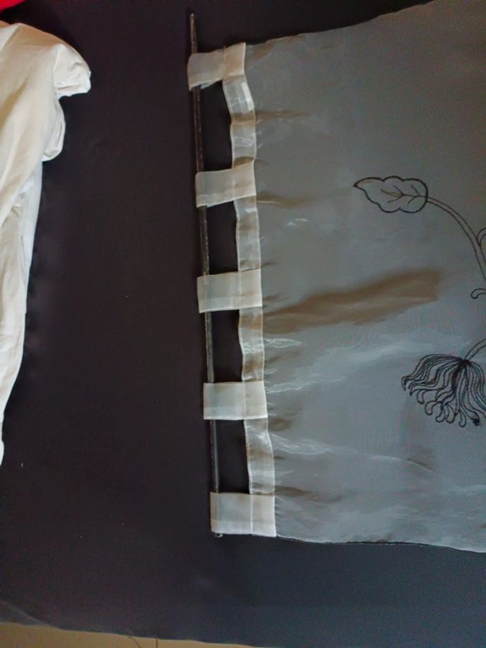 Paire de voilage blanc brodé - photo numéro 3