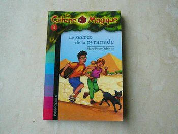 Livre enfant « La cabane magique : Le secret de la pyramide »