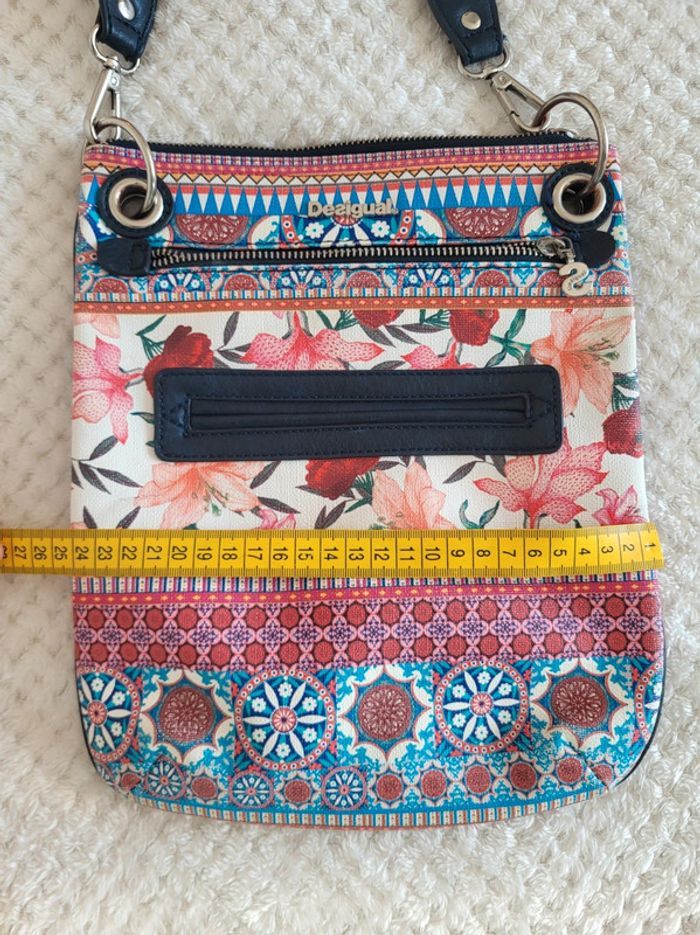 Sacoche sac 👜 bandoulière Desigual état neuf - photo numéro 7