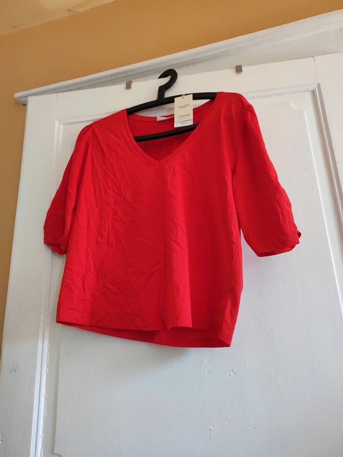 Petit haut rouge - photo numéro 2