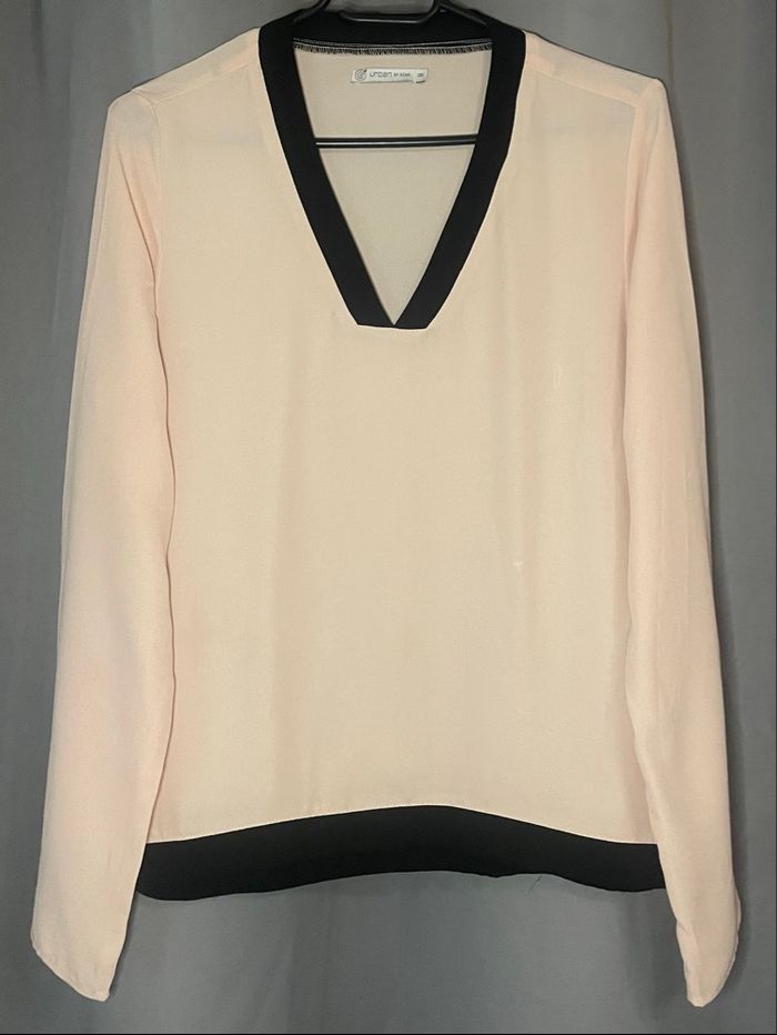 Haut rose pâle et noir »Gémo »manches longues