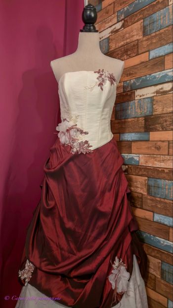 Robe de marié neuve Bordeaux et beige