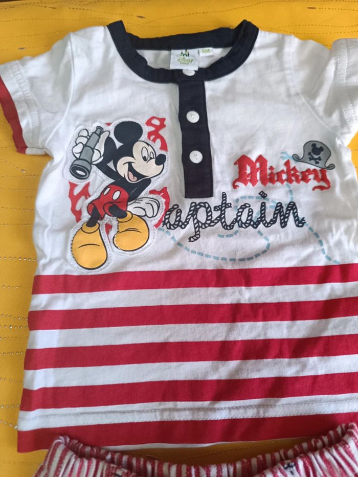 Ensemble short et Tee shirt Mickey 6 mois - photo numéro 3