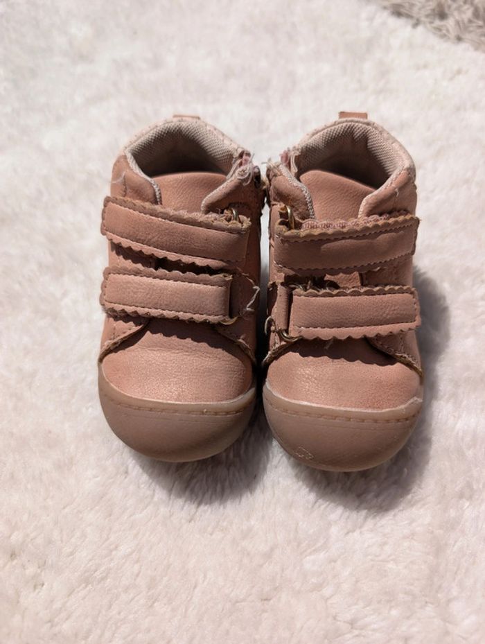 Chaussures de marche fille taille 20 - photo numéro 2