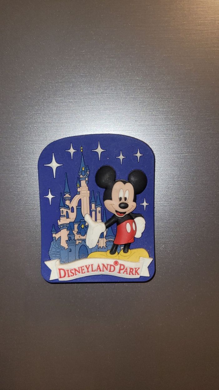 Lot de 2 magnets de frigo Disneyland Paris