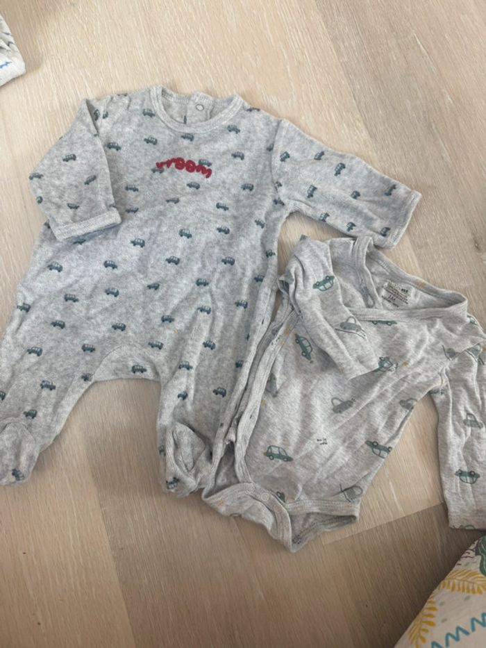 Ensemble pyjama + bodie