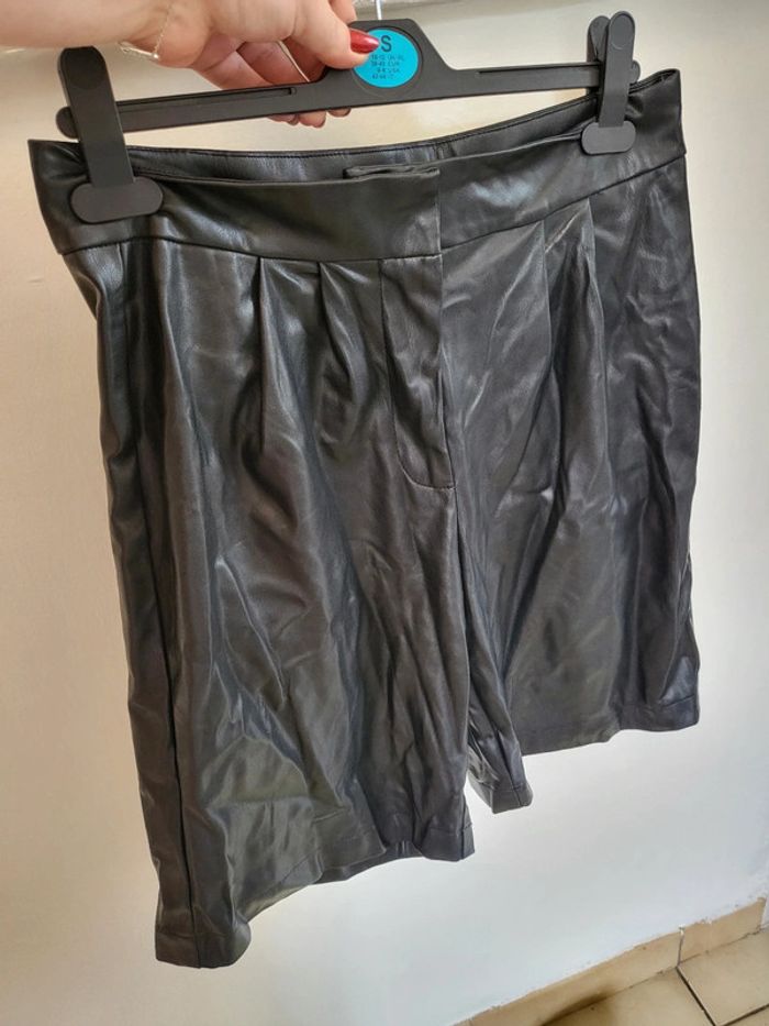 Short taille haute simili cuir femme - photo numéro 4