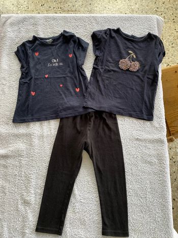 T24mois ensemble legging + 2 tee shirt