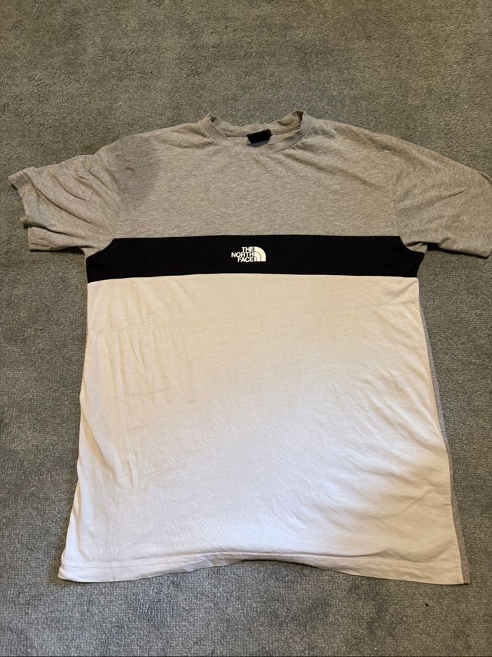 The North Face Men's Color Block Logo Tee - Gray/Black/White - Size [M] - photo numéro 5