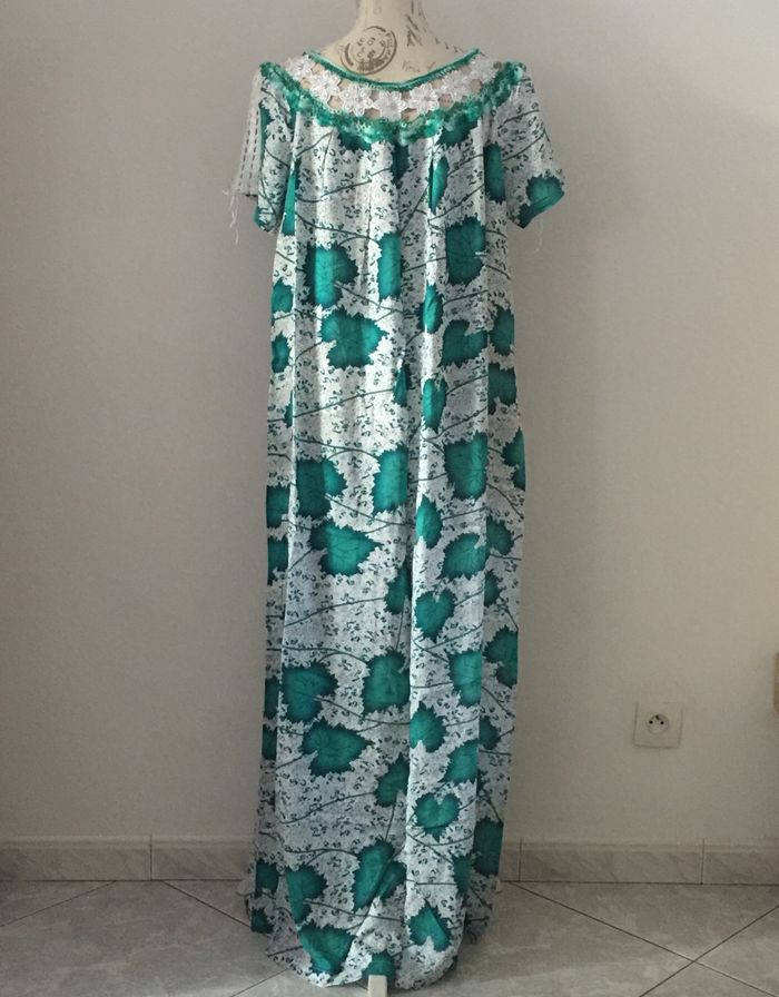 Djellaba blanche et verte - photo numéro 2