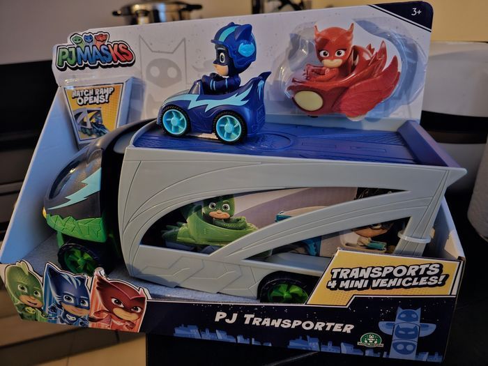 Vehicule pyjamasque