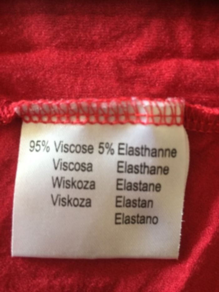 Top rouge Tissaia 38 - photo numéro 6