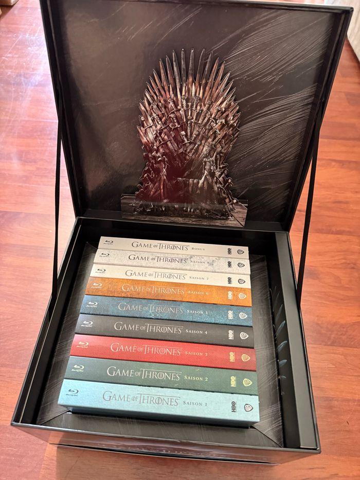 Game of Thones Le Trône de Fer - L’intégrale saisons 1 à 8 Blu-ray Édition Premium Spéciale Limitée - photo numéro 3